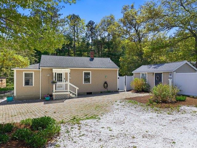 House for sale in Manomet, Massachusetts