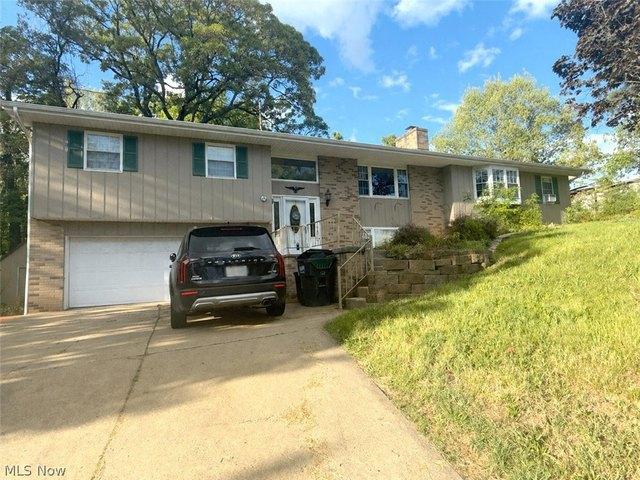House for sale in Belpre, Ohio