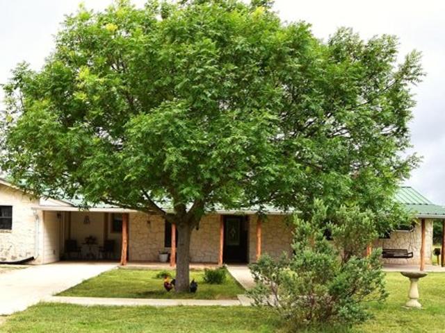 House for sale in Doss, Texas