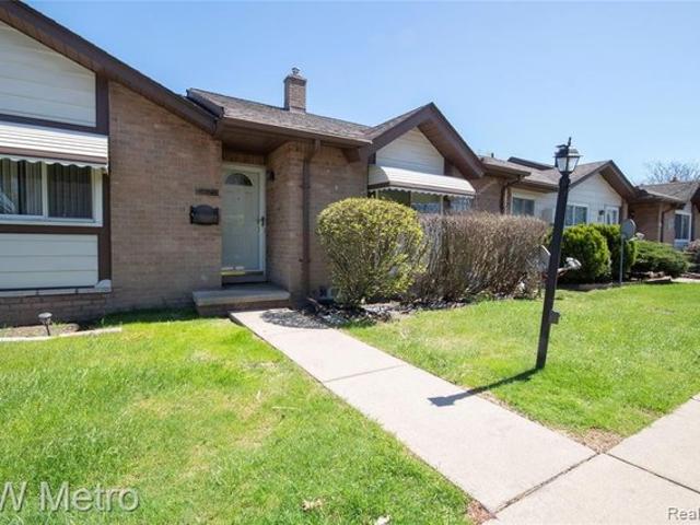 Condo for sale in Sterling Heights, Michigan