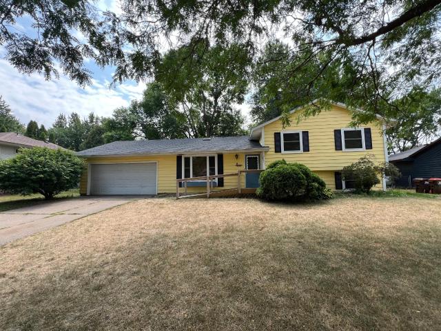 House for sale in Cottage Grove, Minnesota