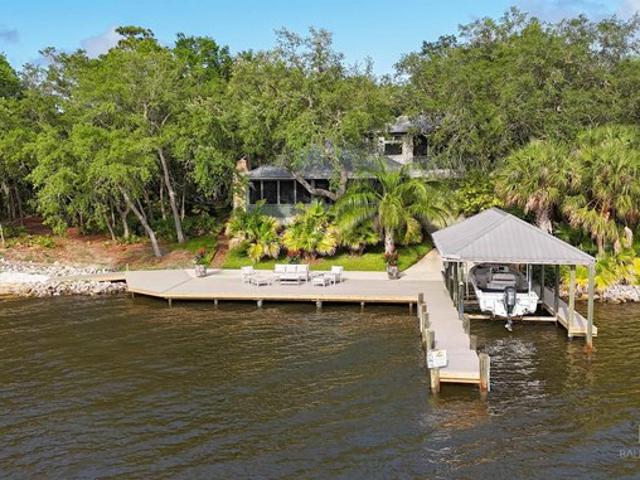 House for sale in Elberta, Alabama