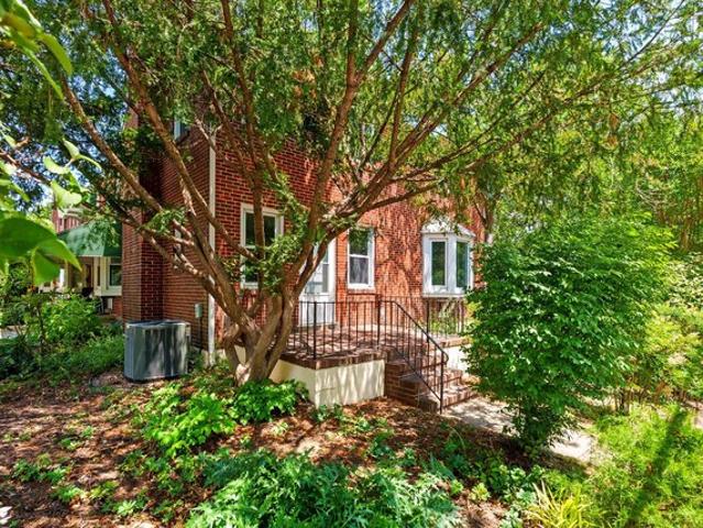 Townhouse for sale in Gibsonton, Maryland