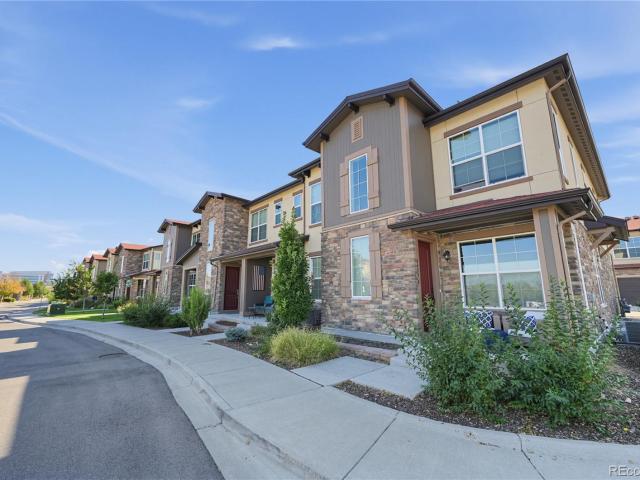 Townhouse for sale in Verona, Highlands Ranch