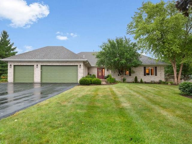 House for sale in Mchenry, Illinois