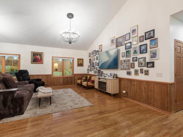 House for sale in Mchenry, Illinois