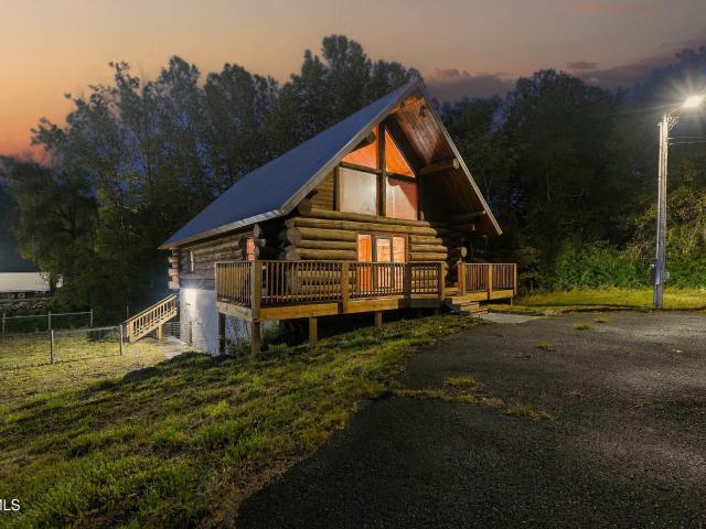 House for sale in Roan Mountain, East Tennessee