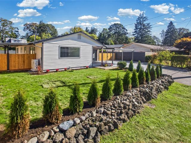 House for sale in Chambers Creek Terrance, Lakewood