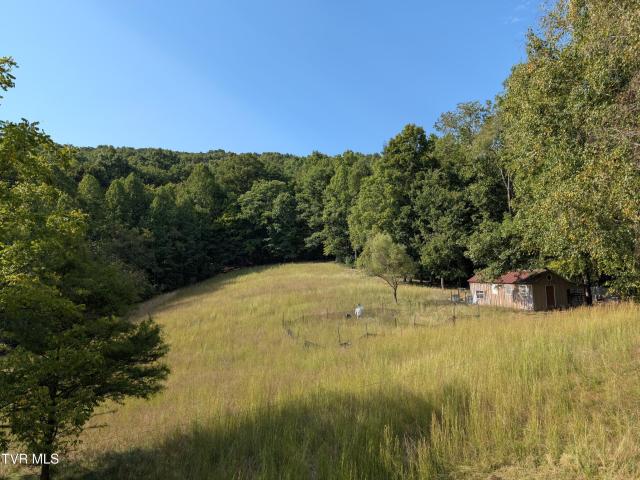 House for sale in Almira, Pound