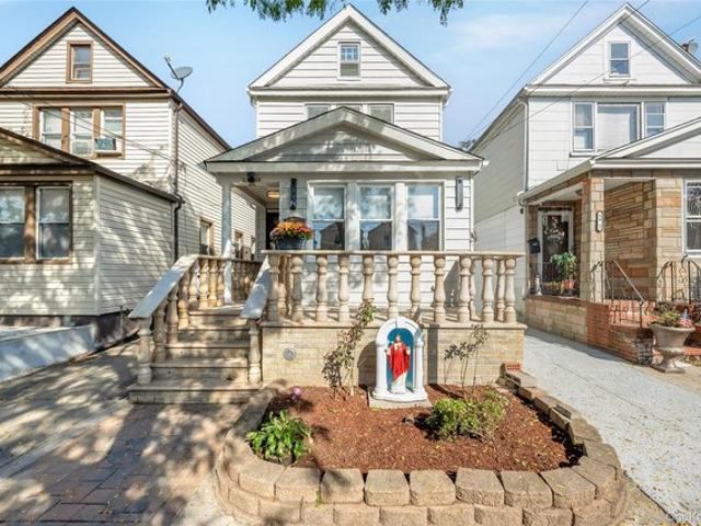House for sale in Ozone Park, New York