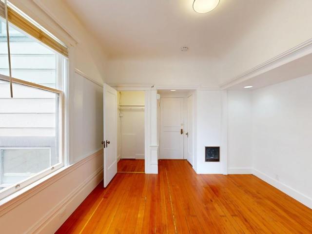 Apartment for rent in Chinatown, San Francisco