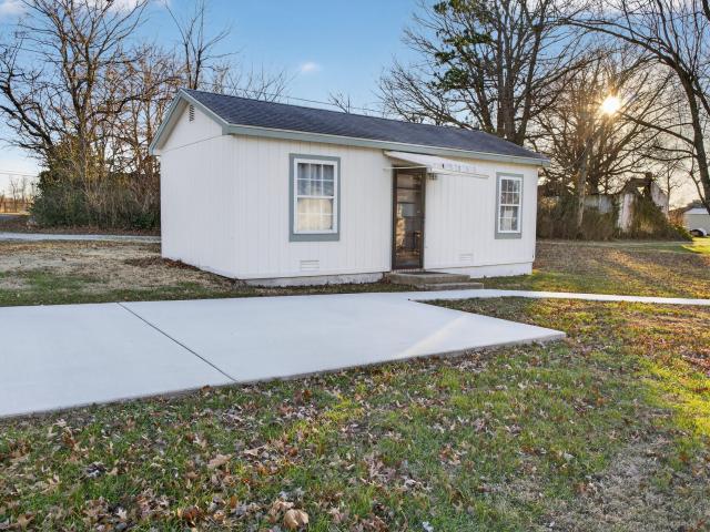 House for sale in Mountain Grove, Missouri