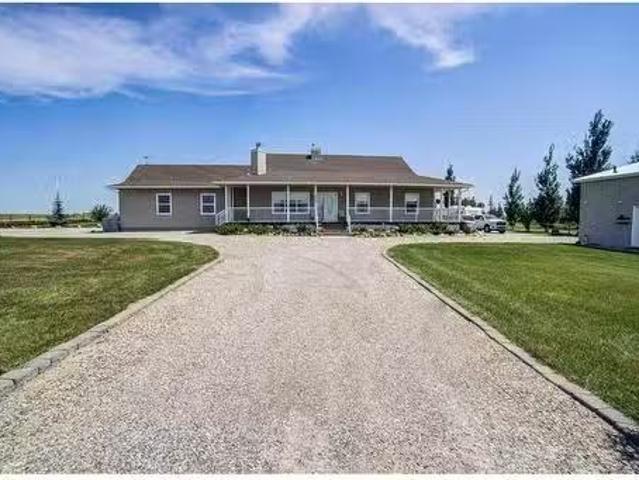House for sale in Granum, Alberta