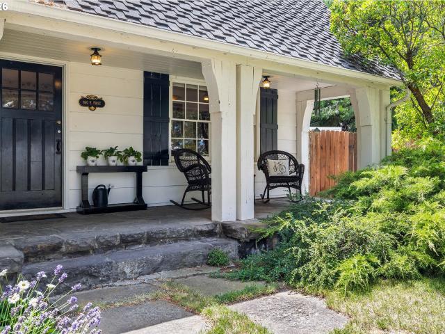 House for sale in Oregonia