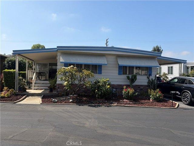 House for sale in Azusa, California