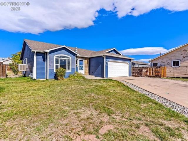 House for sale in Cañon City, Fremont County