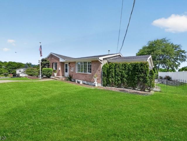 House for sale in Belvidere, New Jersey