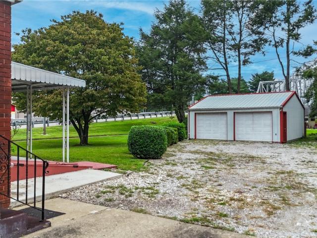 House for sale in Belpre, Washington County