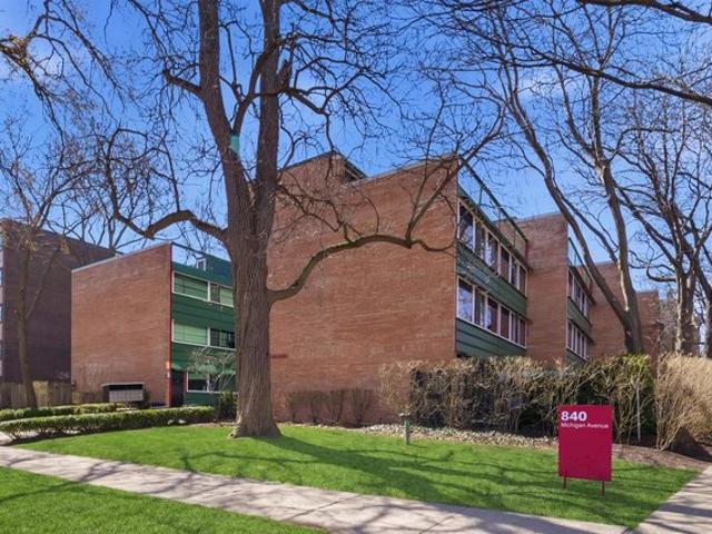 Condo for sale in Evanston, Illinois