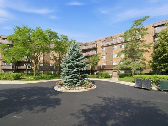 Condo for sale in Elk Grove Village, Illinois