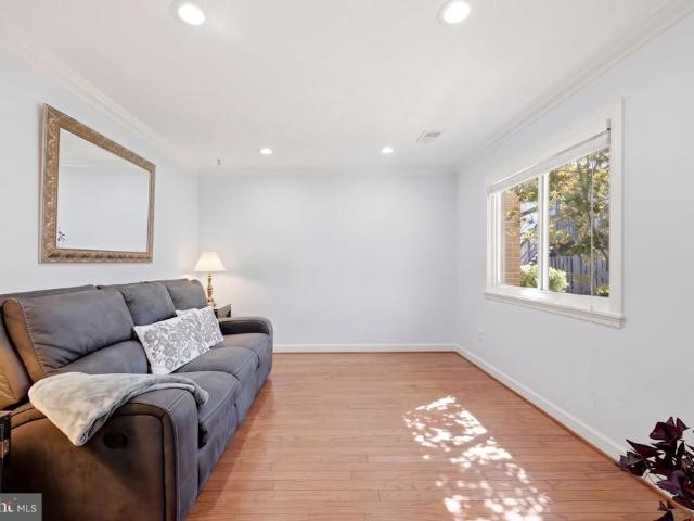 Condo for sale in Virginia