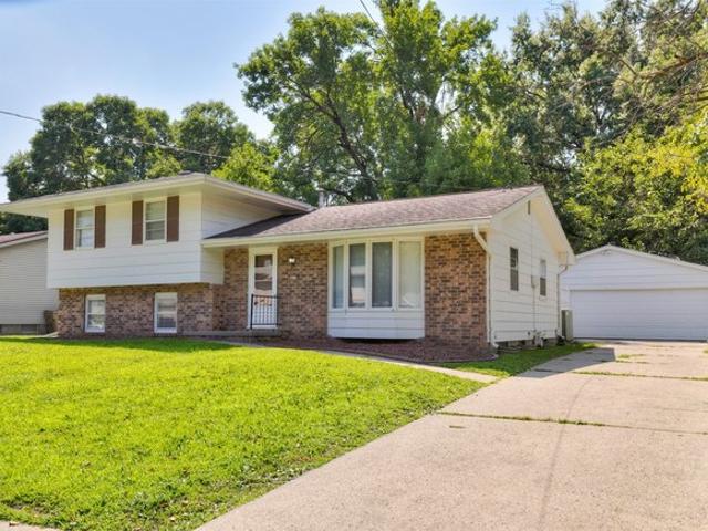 House for sale in Urbandale, Iowa