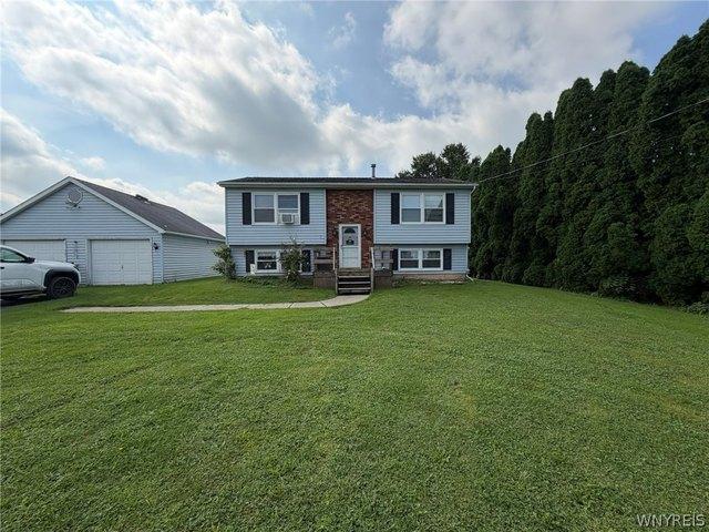 House for sale in Niagara, New York
