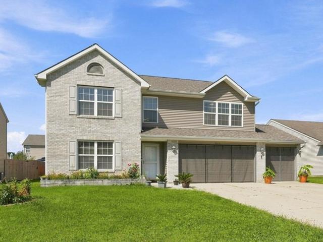 House for sale in Saddle Brook, Fort Wayne