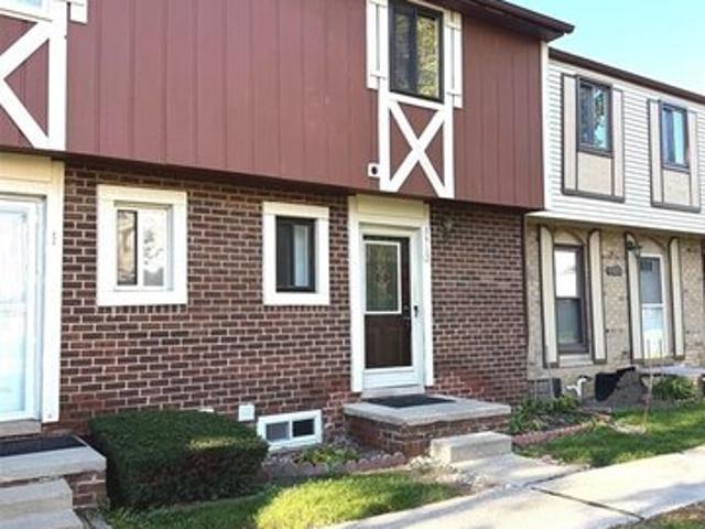 Condo for sale in Creek Run Estates Condominiums, Sterling Heights