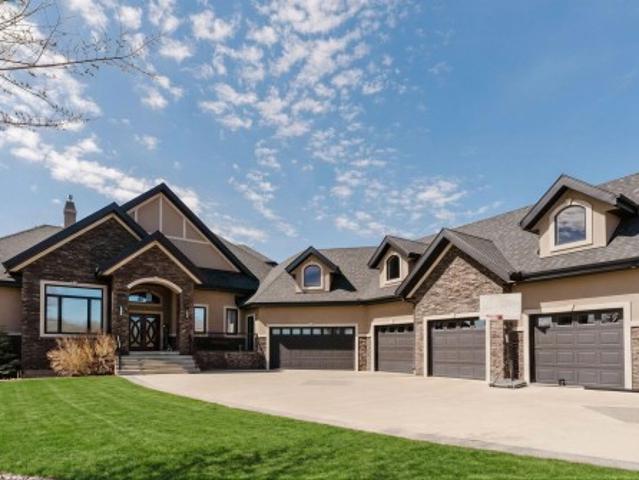 House for sale in Alberta