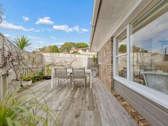 Apartment for sale in Whangaparaoa, Oroua County