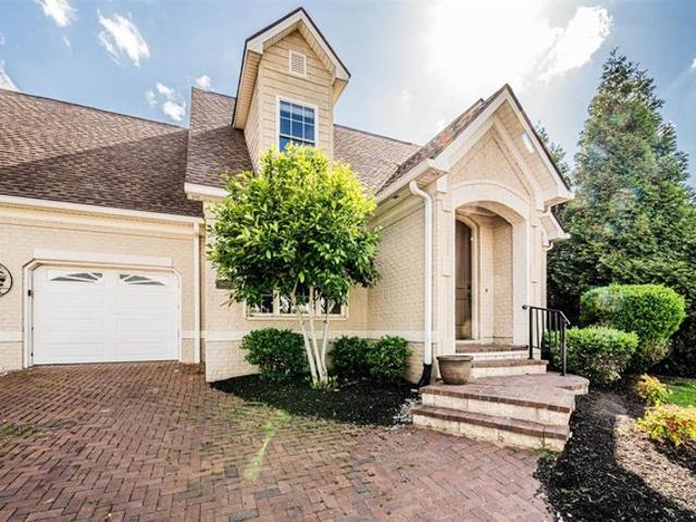 Townhouse for sale in Bowling Green, Kentucky