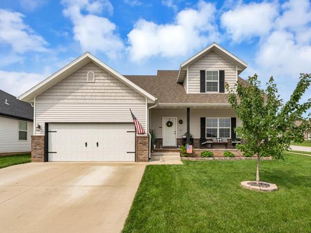 House for sale in Nixa, Missouri