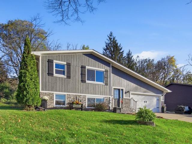 House for sale in Owatonna, Steele County