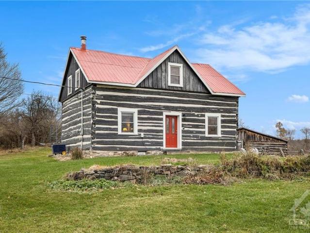 House for sale in Almonte
