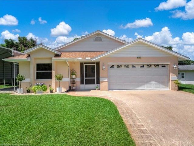 House for sale in Lorida, Florida