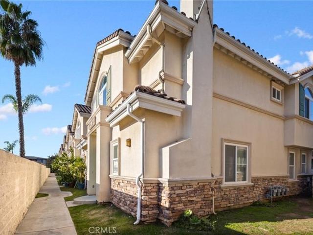 Townhouse for sale in Montebello, California
