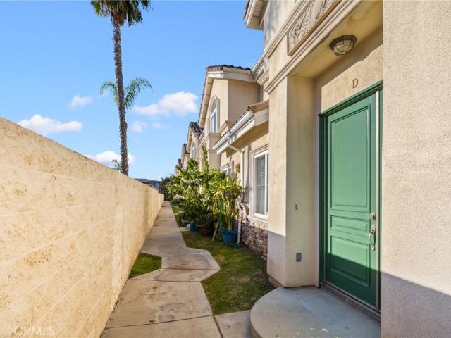 Townhouse for sale in Montebello, California
