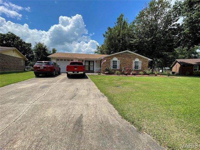 House for sale in Sikeston, Scott County