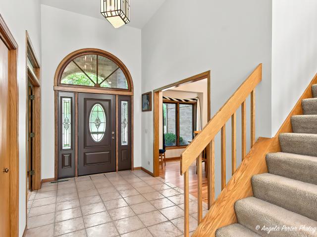 House for sale in Mchenry, Illinois