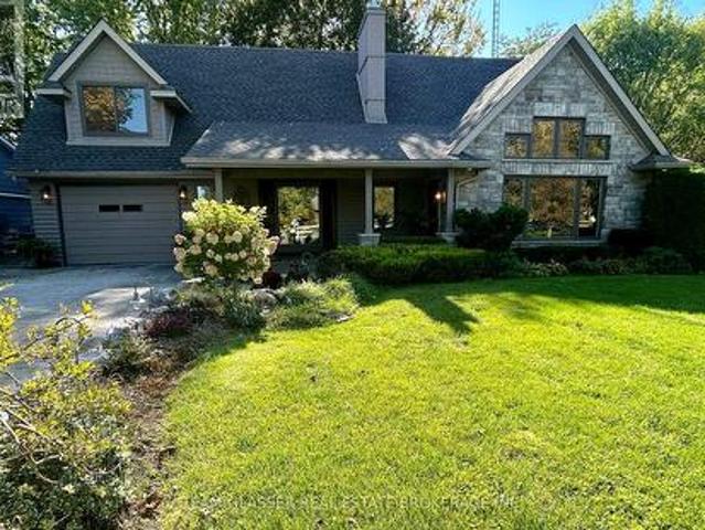 House for sale in Lambton Shores, Southwestern Ontario