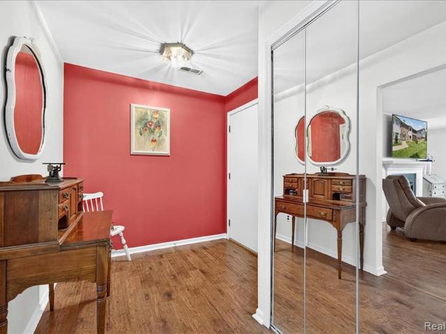 Condo for sale in Grosse Ile, Michigan