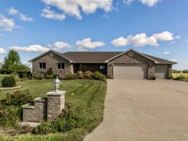 House for sale in Dubuque, Iowa