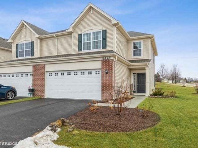 Townhouse for sale in Mchenry, Illinois