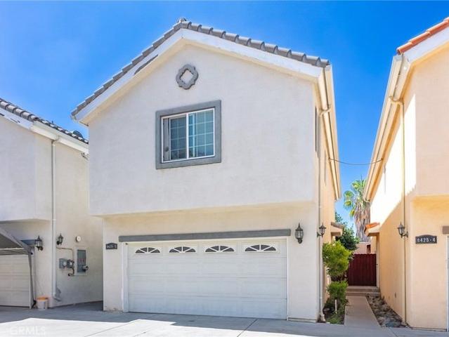 Townhouse for sale in Canoga Park, California
