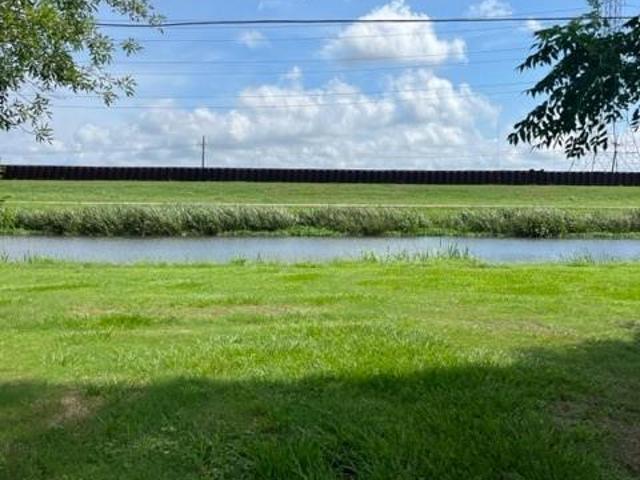Land for sale in Chalmette, Louisiana