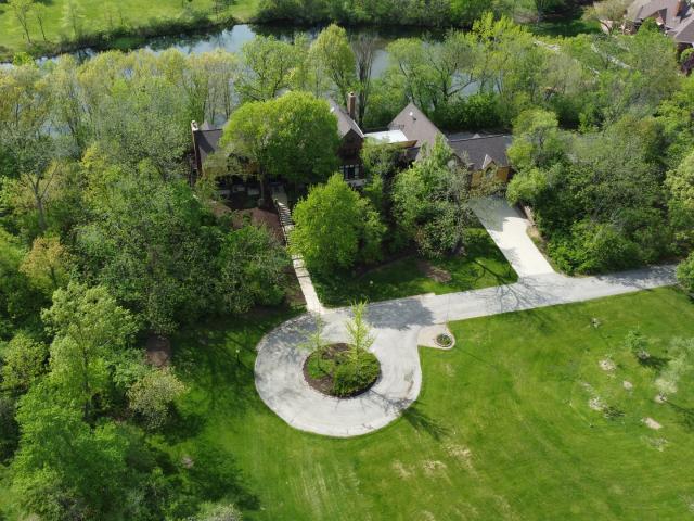 House for sale in Willow Springs, Illinois