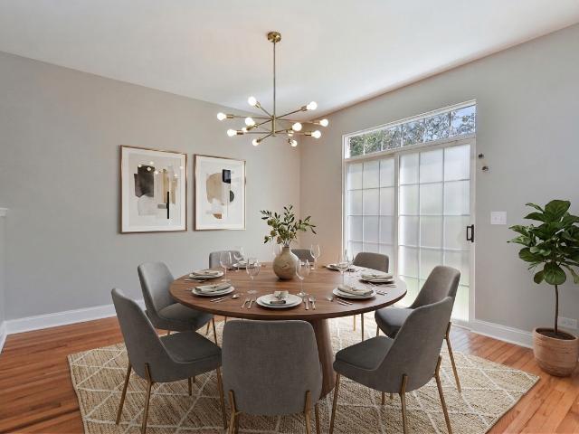 Townhouse for sale in Darien, Illinois