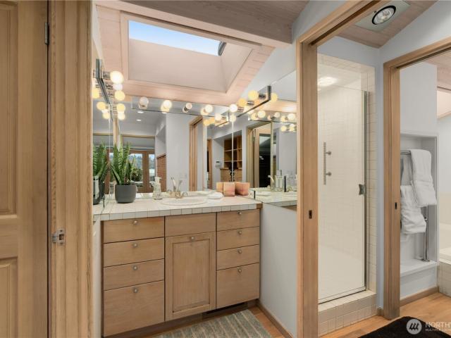 House for sale in Mercer Island, Washington