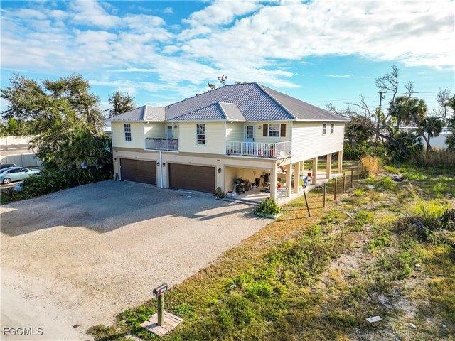 House for sale in Fort Myers Beach, Florida